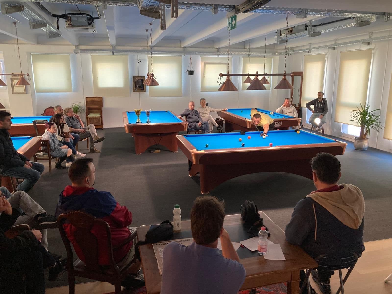Scatto sala biliardi 2